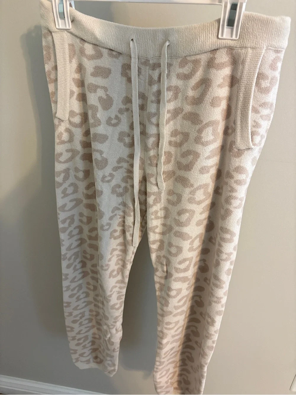 Barefoot Dreams Cream Leopard-Print Cozy Lounge Set